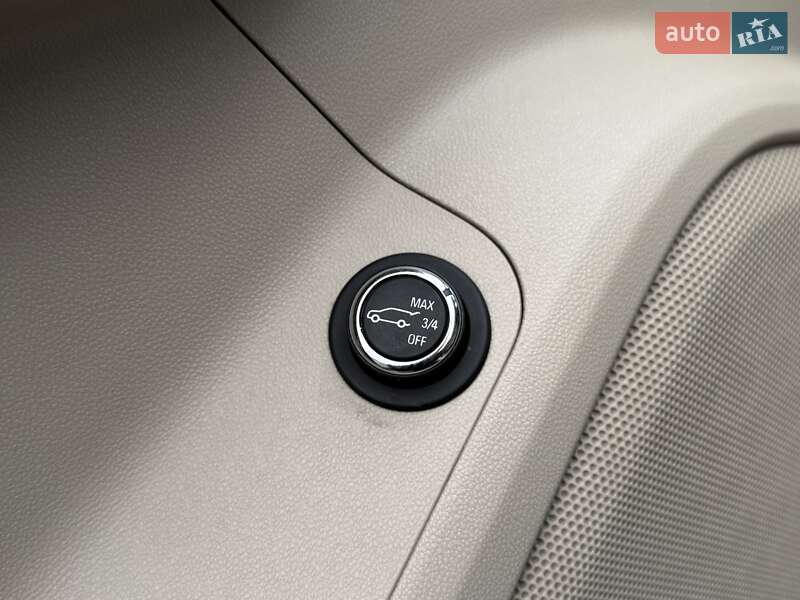 Внедорожник / Кроссовер GMC Acadia 2016 в Киеве фото 22 Внедорожник / Кроссовер GMC Acadia 2016 в Киеве