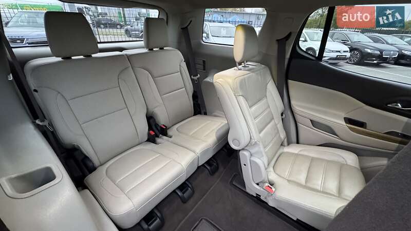 Внедорожник / Кроссовер GMC Acadia 2016 в Киеве фото 37 Внедорожник / Кроссовер GMC Acadia 2016 в Киеве