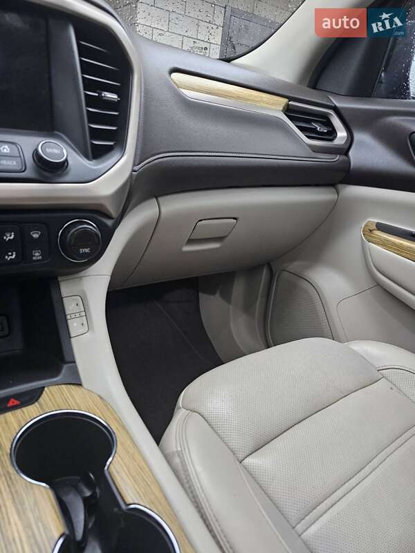 Позашляховик / Кросовер GMC Acadia 2018 в Немовичах