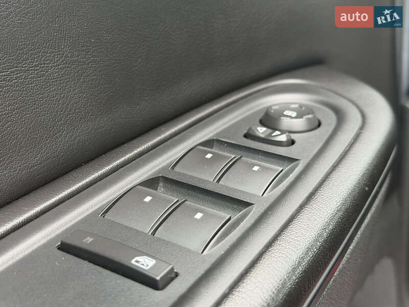 Внедорожник / Кроссовер GMC Acadia 2016 в Киеве фото 14 Внедорожник / Кроссовер GMC Acadia 2016 в Киеве