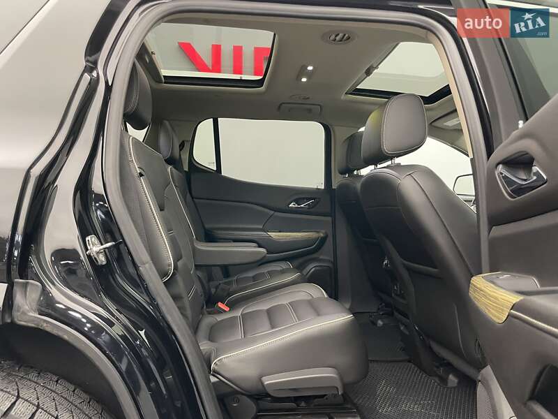 Внедорожник / Кроссовер GMC Acadia 2018 в Киеве