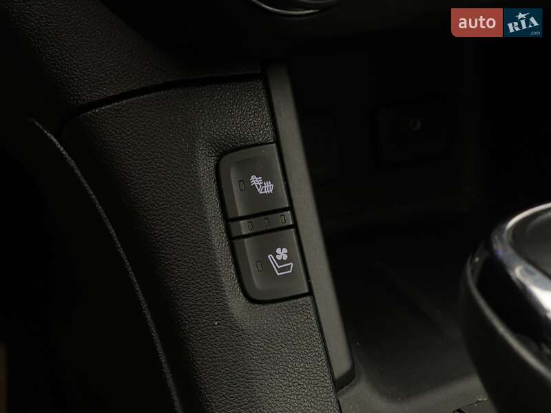 Внедорожник / Кроссовер GMC Acadia 2018 в Киеве