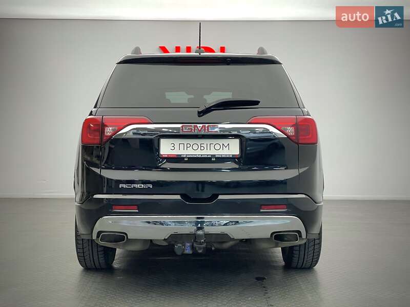 Внедорожник / Кроссовер GMC Acadia 2018 в Киеве