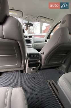 Внедорожник / Кроссовер GMC Acadia 2015 в Ивано-Франковске