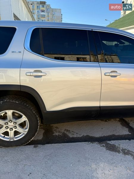 Внедорожник / Кроссовер GMC Acadia 2017 в Василькове