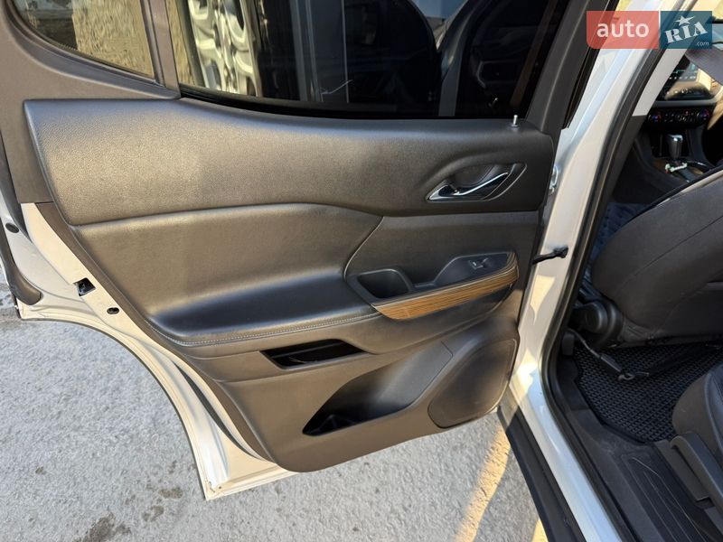 Внедорожник / Кроссовер GMC Acadia 2017 в Василькове