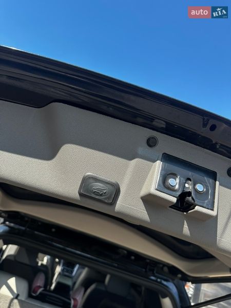 Позашляховик / Кросовер GMC Acadia 2017 в Кривому Розі