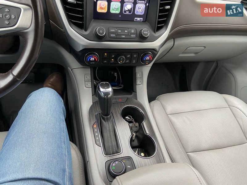 Внедорожник / Кроссовер GMC Acadia 2018 в Киеве фото 6 Внедорожник / Кроссовер GMC Acadia 2018 в Киеве