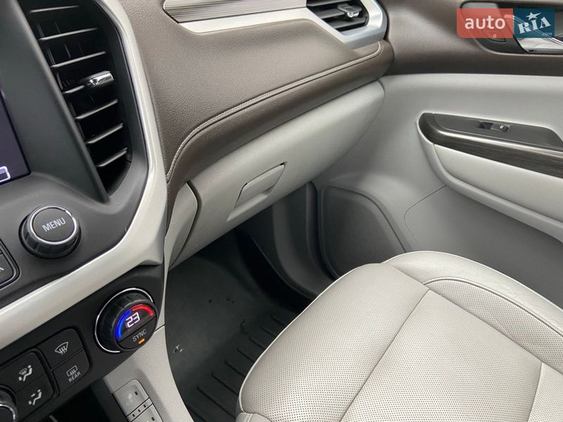 Внедорожник / Кроссовер GMC Acadia 2018 в Киеве фото 11 Внедорожник / Кроссовер GMC Acadia 2018 в Киеве
