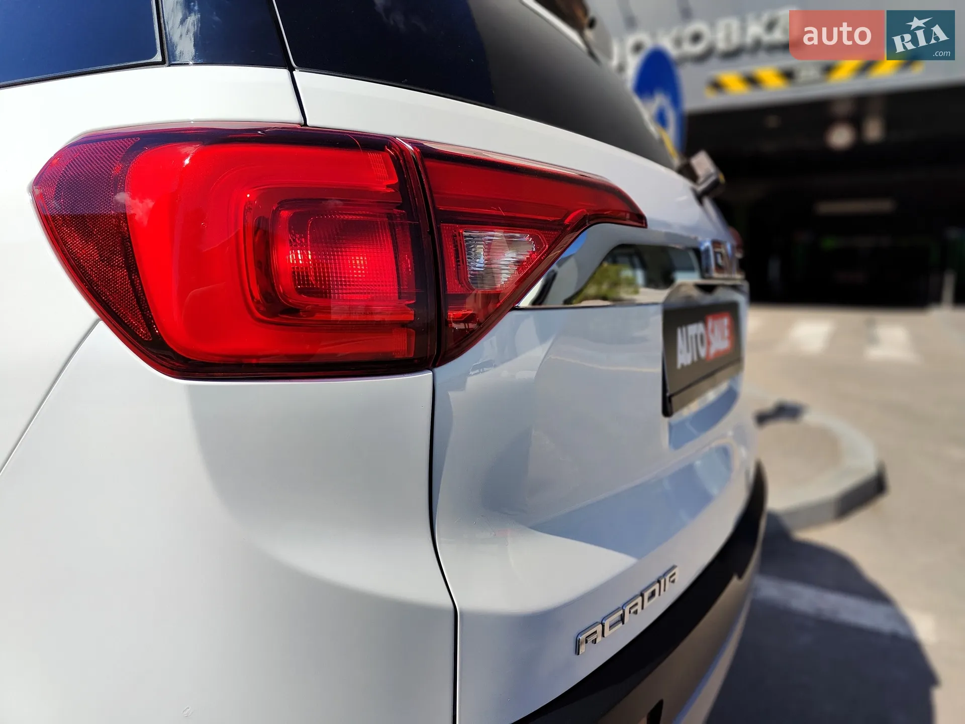 2017 GMC Acadia - мініатюра 18