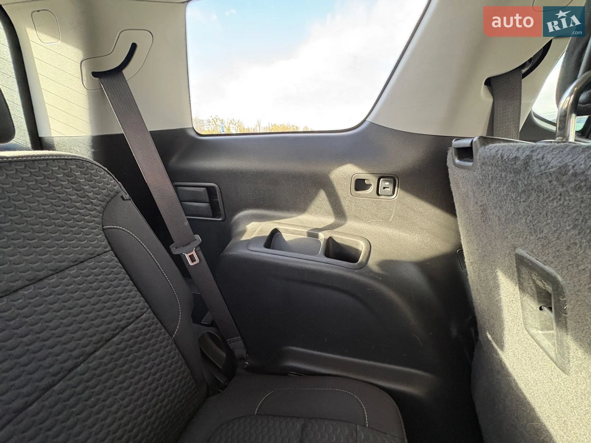 2017 GMC Acadia - мініатюра 15