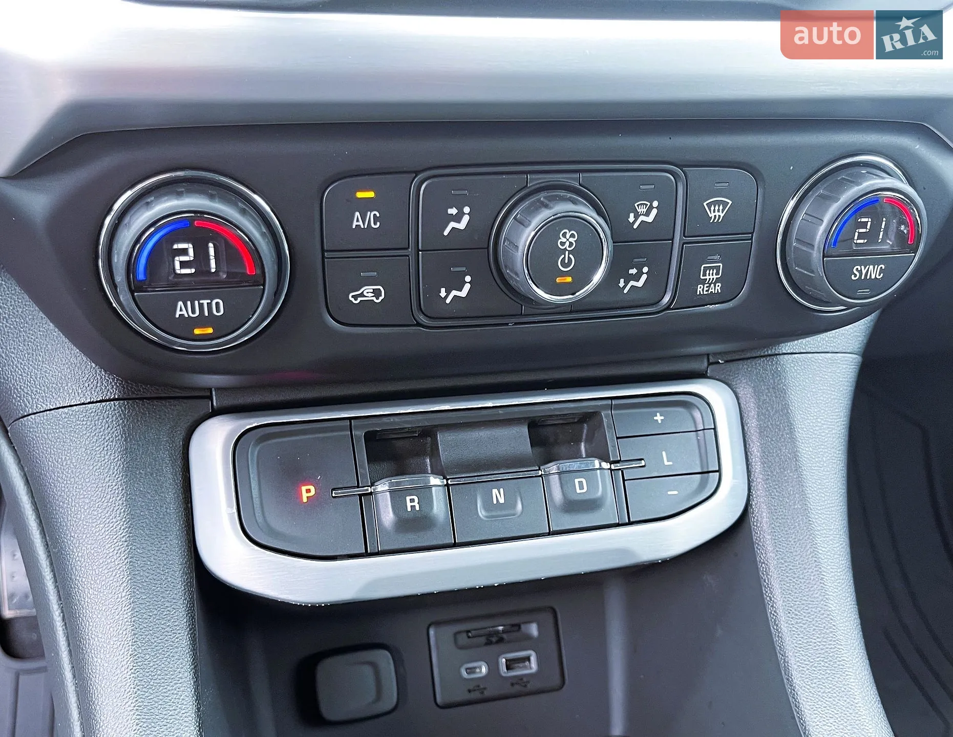 2021 GMC Acadia - мініатюра 31