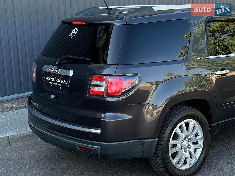 Внедорожник / Кроссовер GMC Acadia 2014 в Николаеве