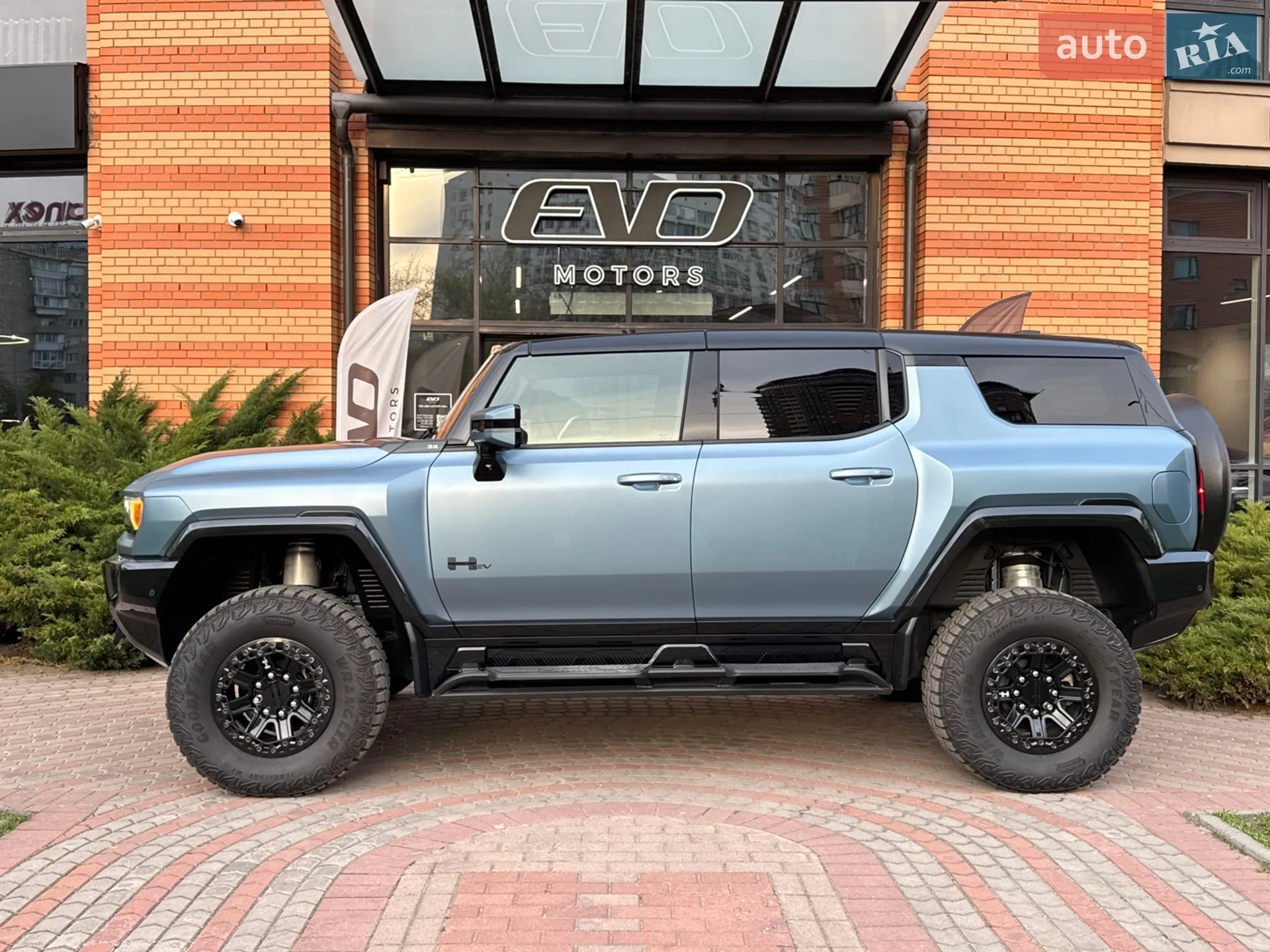 2024 GMC Hummer EV - мініатюра 5