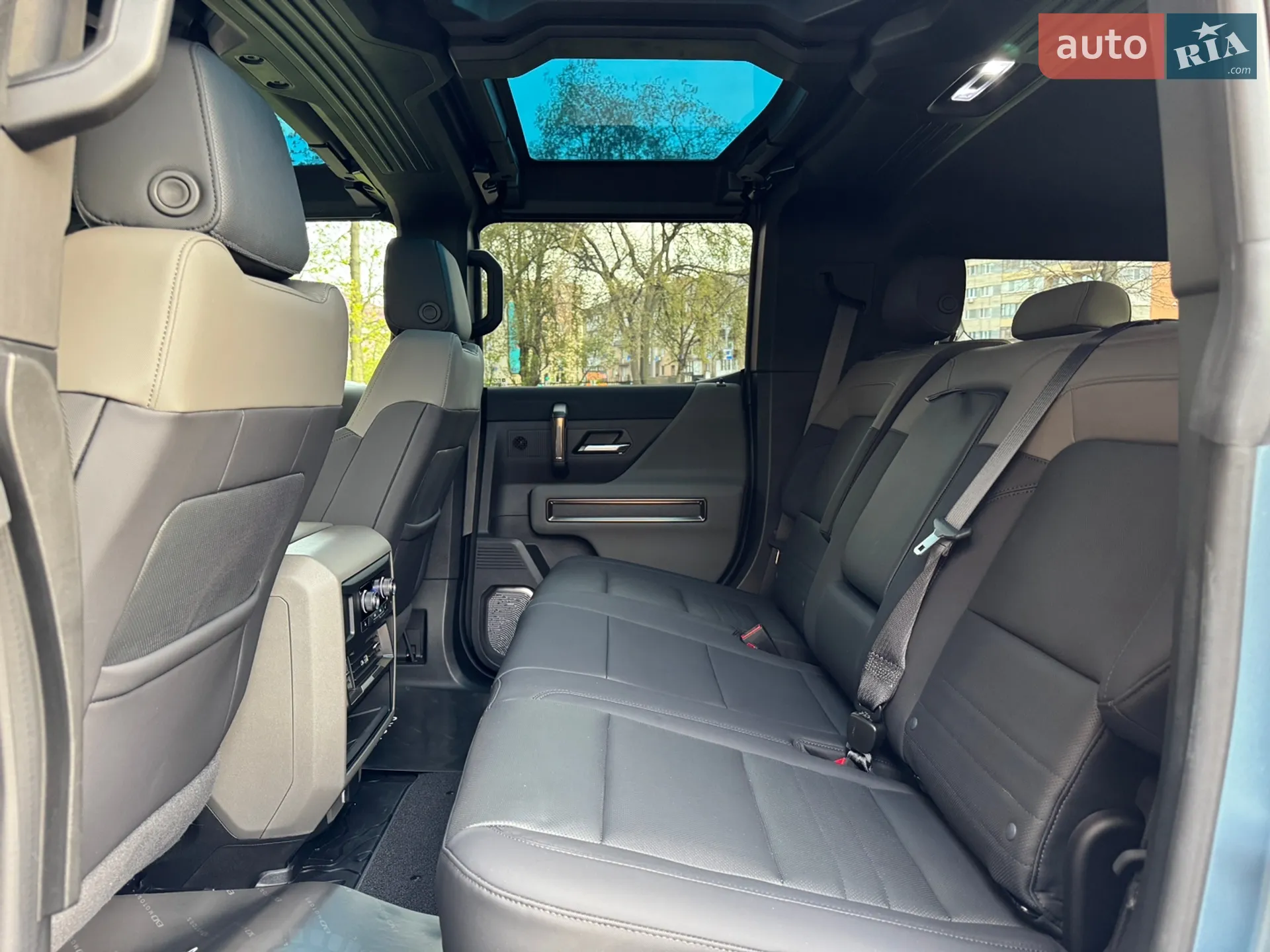 2024 GMC Hummer EV - мініатюра 45