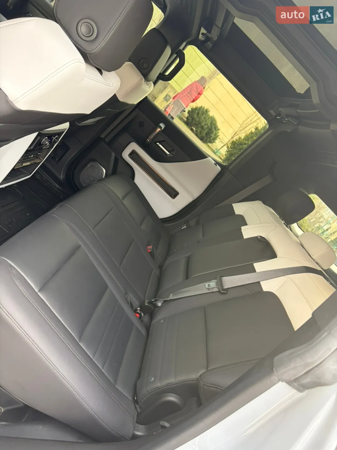 2024 GMC Hummer EV - мініатюра 17