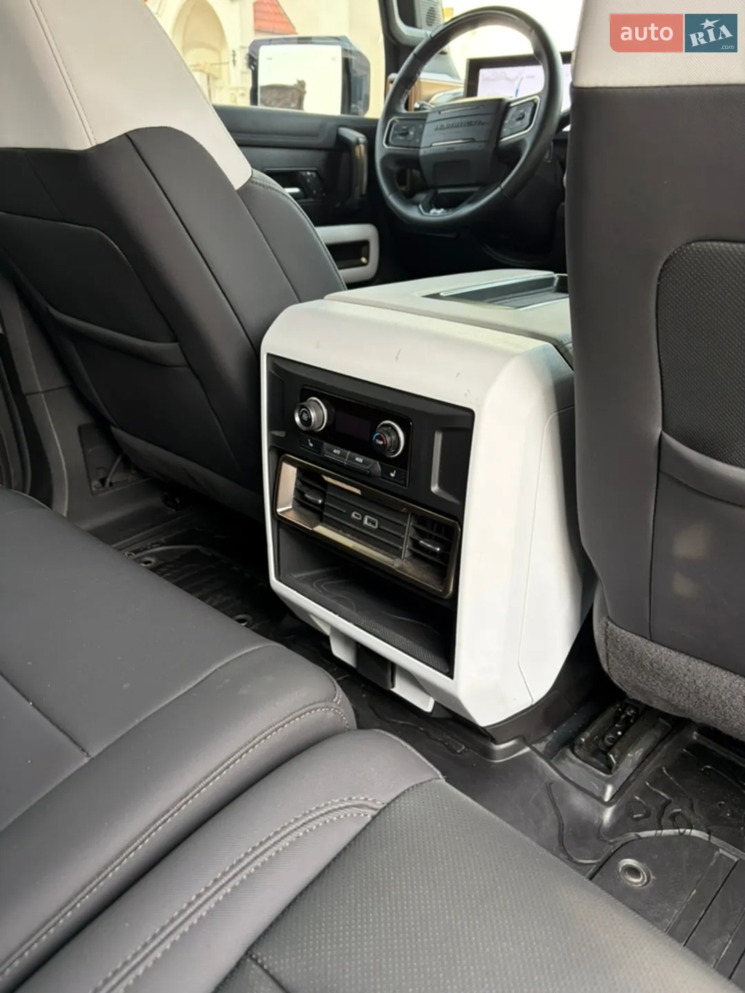 2024 GMC Hummer EV - мініатюра 21
