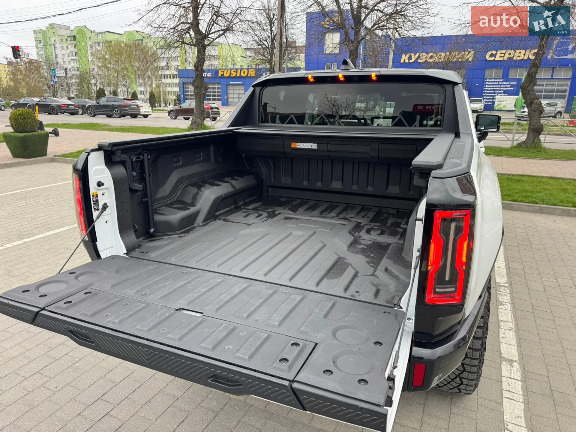2023 GMC Hummer EV - мініатюра 95