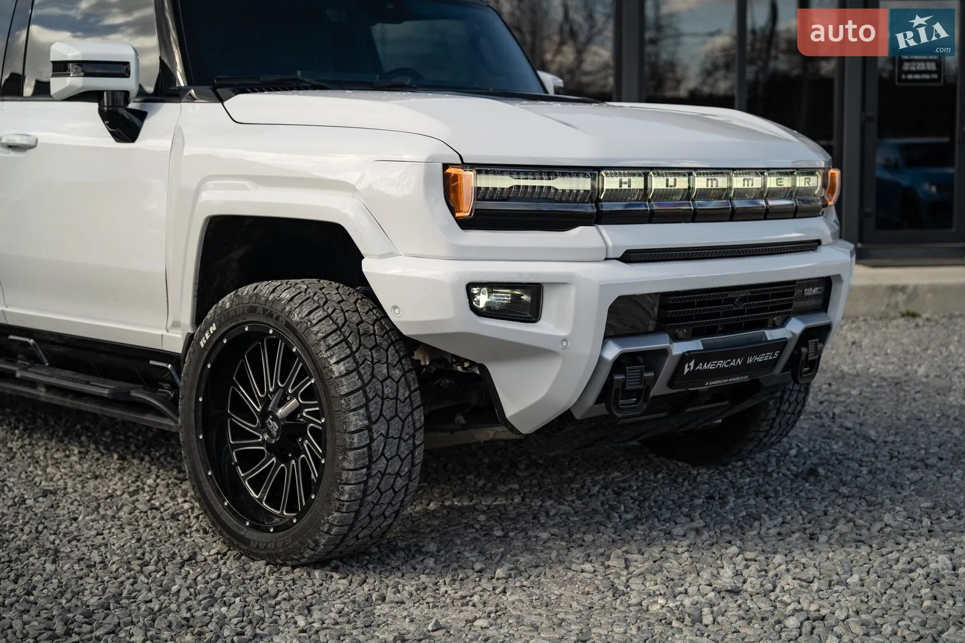 2023 GMC Hummer EV - мініатюра 11