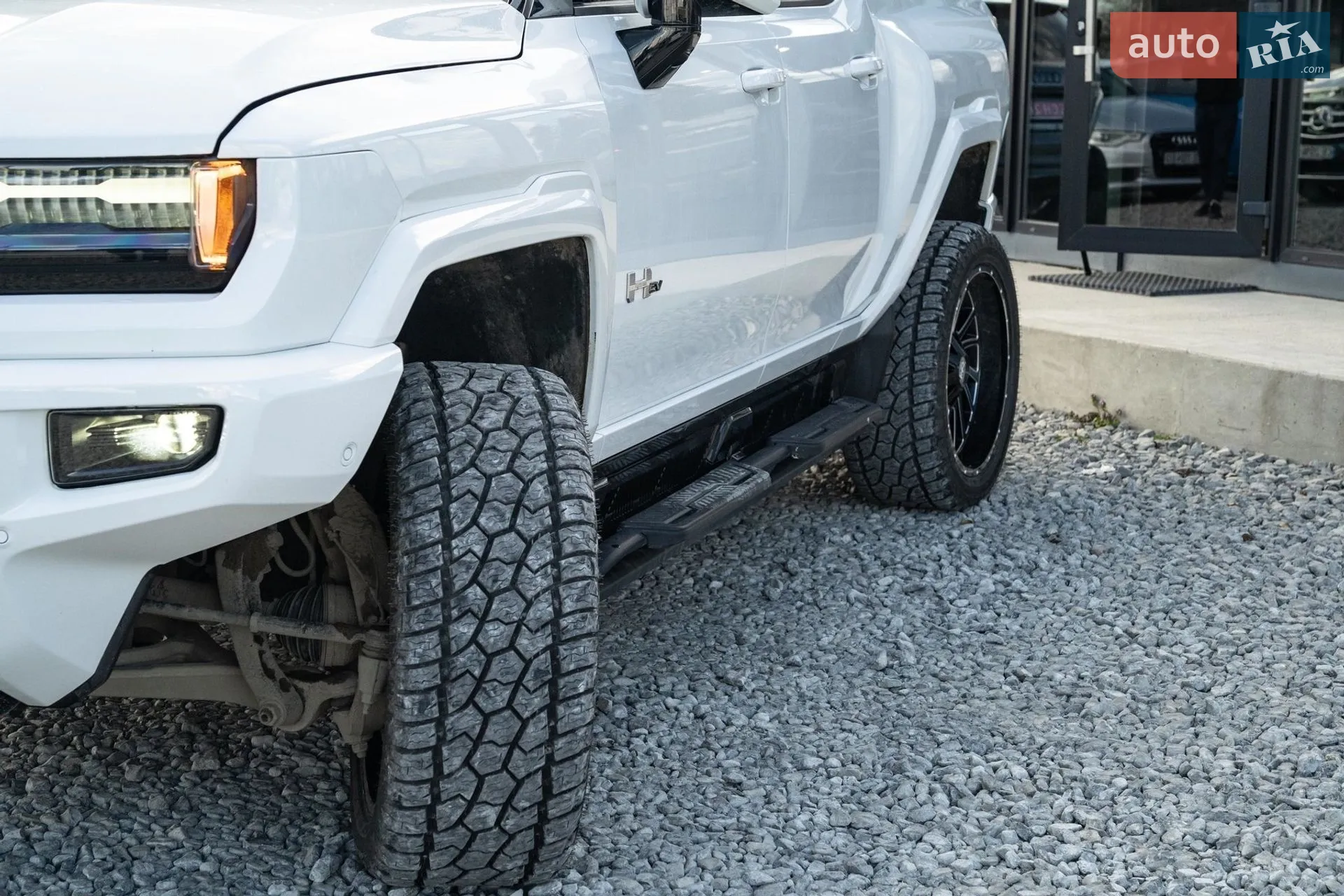 2023 GMC Hummer EV - мініатюра 18
