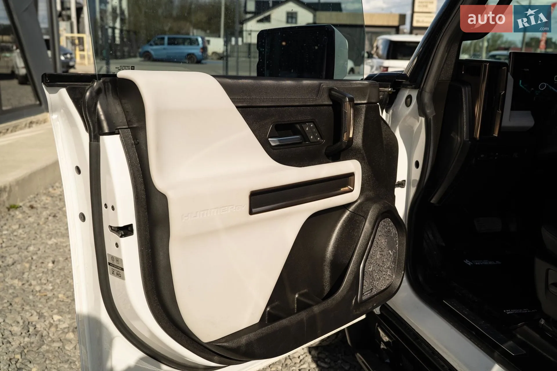 2023 GMC Hummer EV - мініатюра 45