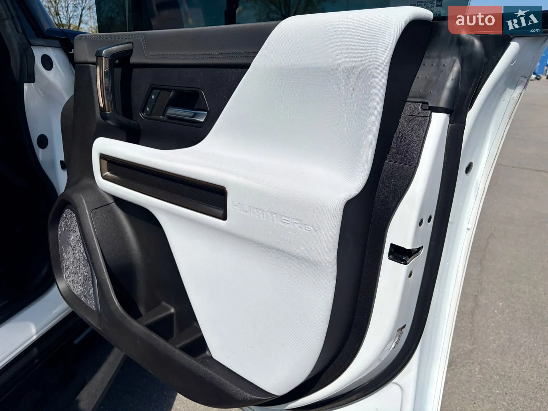 2024 GMC Hummer EV - мініатюра 37