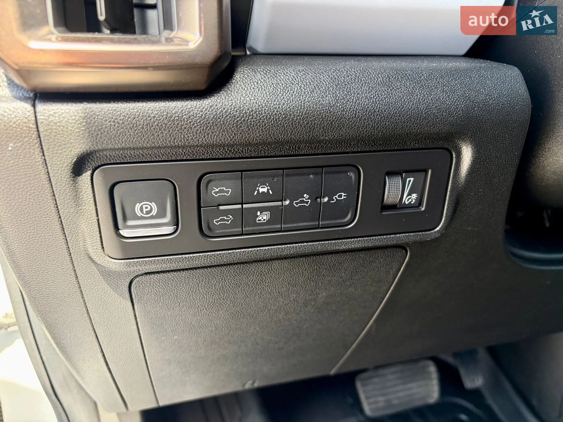 2024 GMC Hummer EV - мініатюра 47