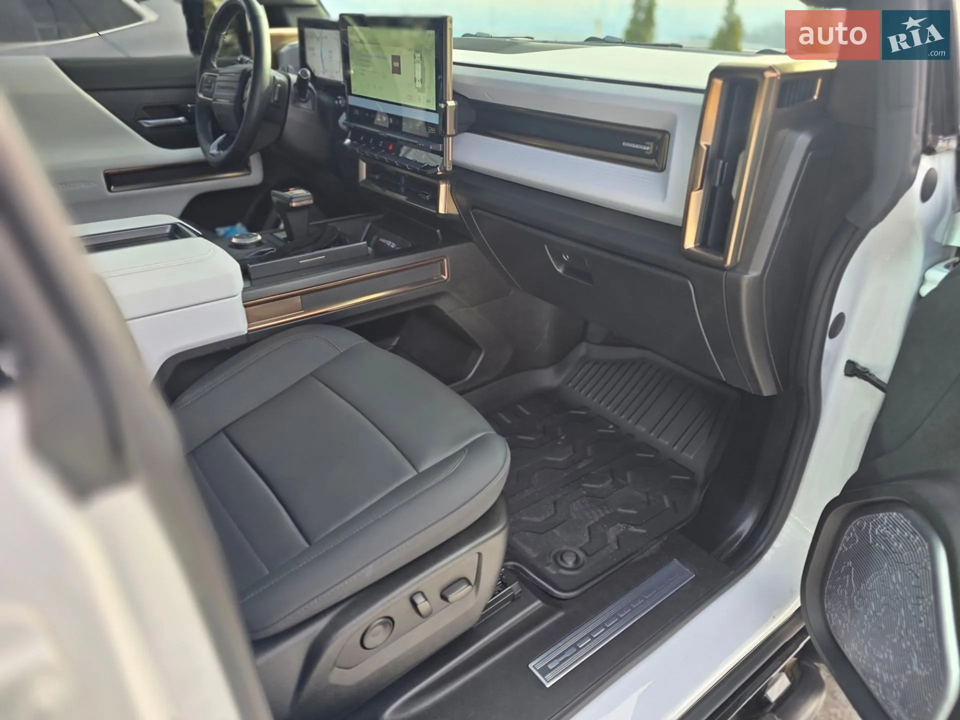 2023 GMC Hummer EV - мініатюра 13