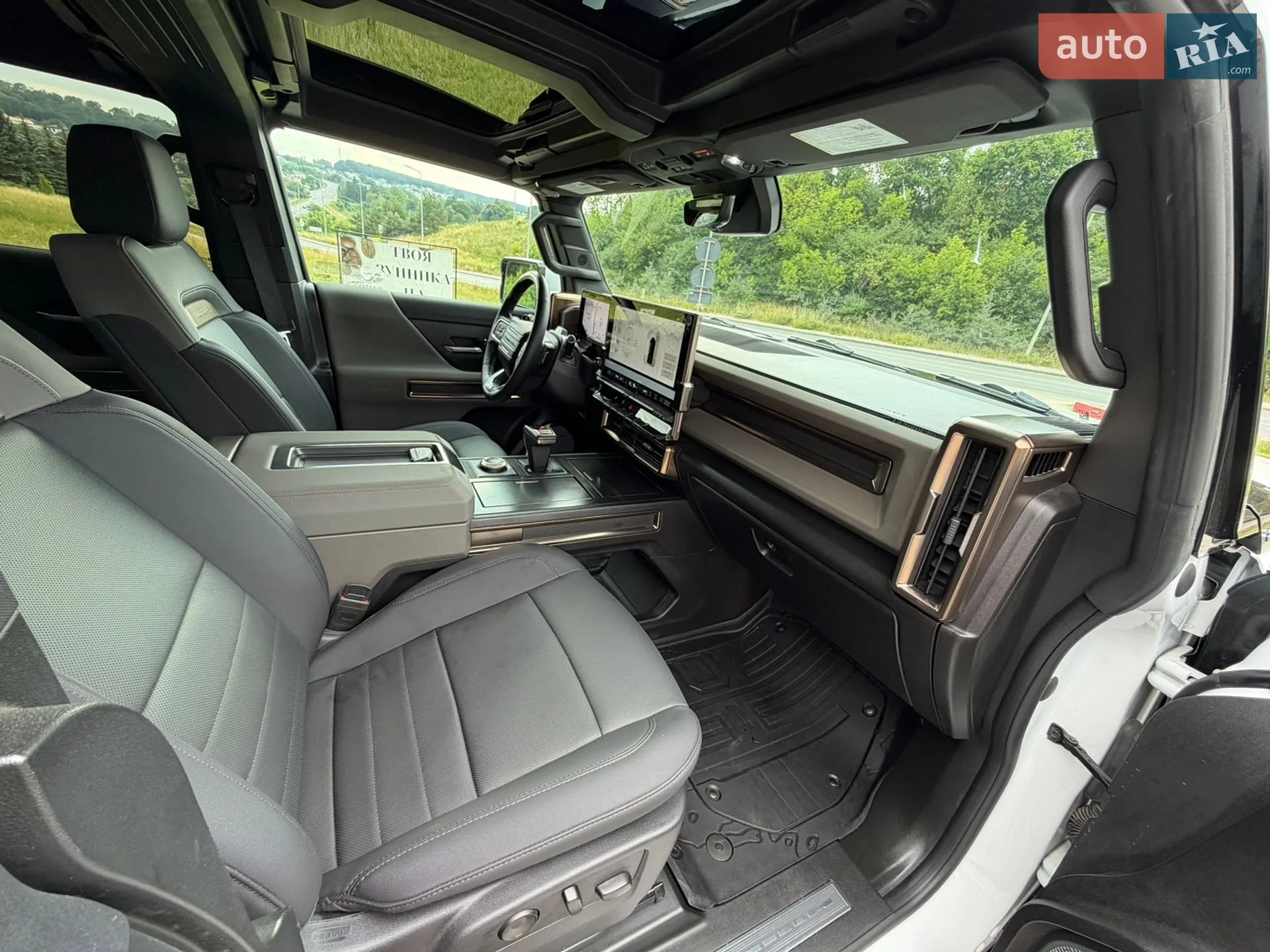 2024 GMC Hummer EV - мініатюра 24
