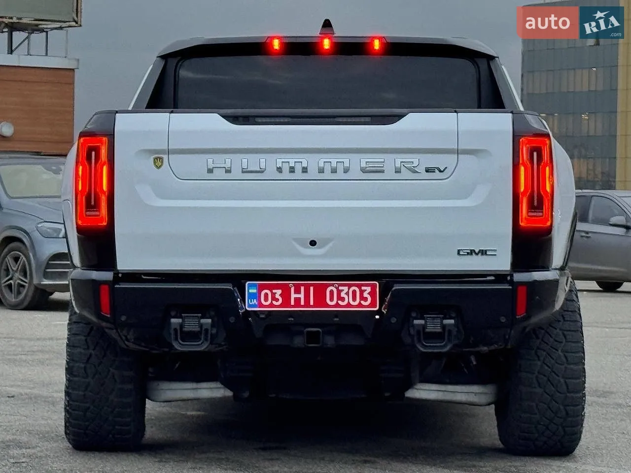 2024 GMC Hummer EV - мініатюра 11