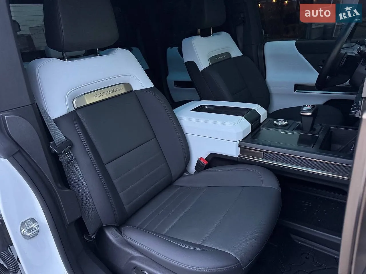 2024 GMC Hummer EV - мініатюра 50