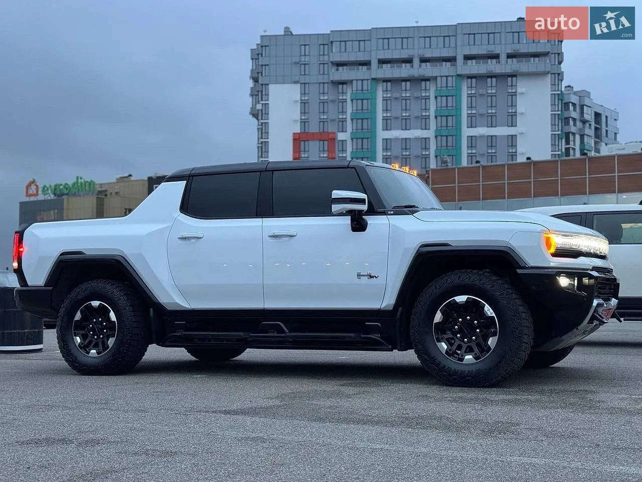 2024 GMC Hummer EV - мініатюра 57