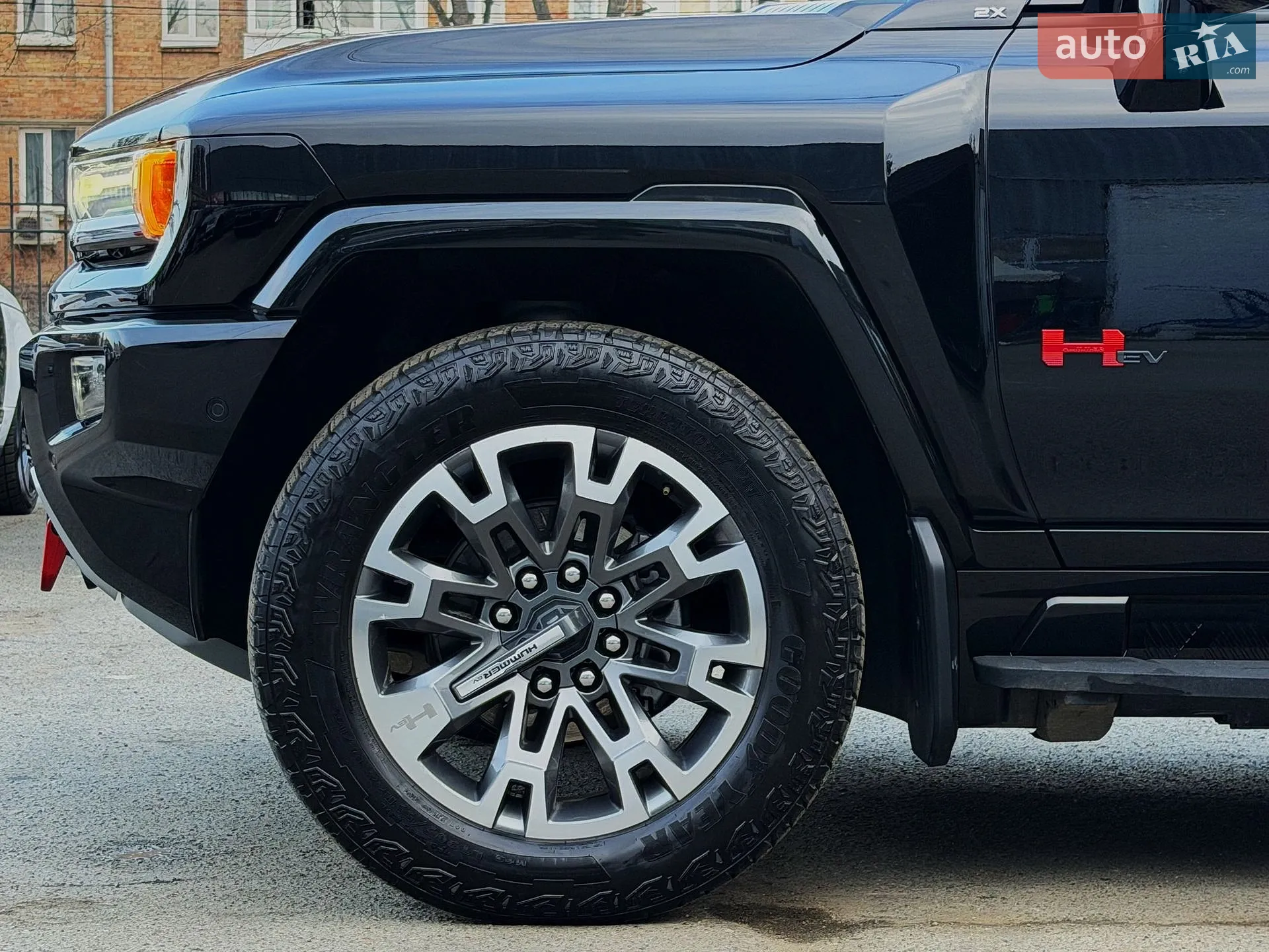 2024 GMC Hummer EV - мініатюра 18