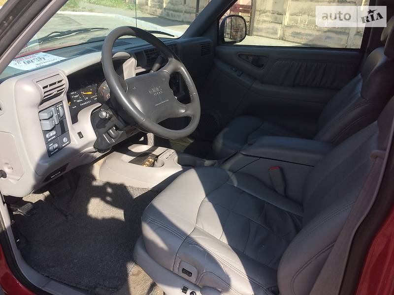 Внедорожник / Кроссовер GMC Jimmy 1995 в Новой Каховке фото 10 Внедорожник / Кроссовер GMC Jimmy 1995 в Новой Каховке