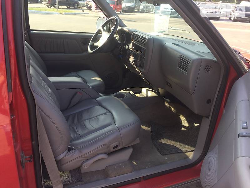 Внедорожник / Кроссовер GMC Jimmy 1995 в Новой Каховке фото 11 Внедорожник / Кроссовер GMC Jimmy 1995 в Новой Каховке