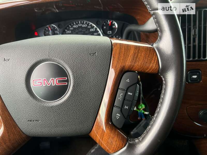 Минивэн GMC Savana 2016 в Черновцах