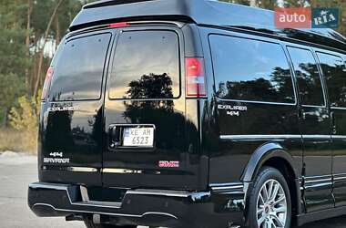 Минивэн GMC Savana 2020 в 