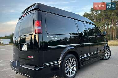 Минивэн GMC Savana 2020 в 