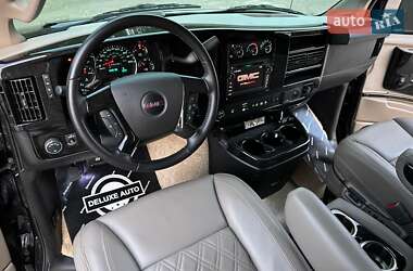 Минивэн GMC Savana 2020 в 