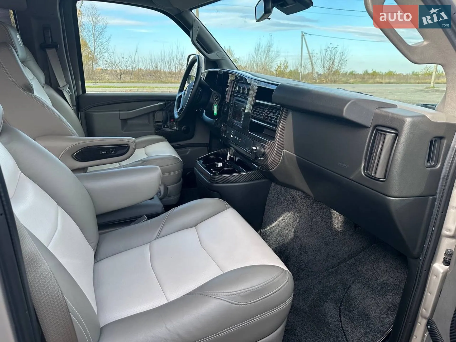 2020 GMC Savana - мініатюра 20