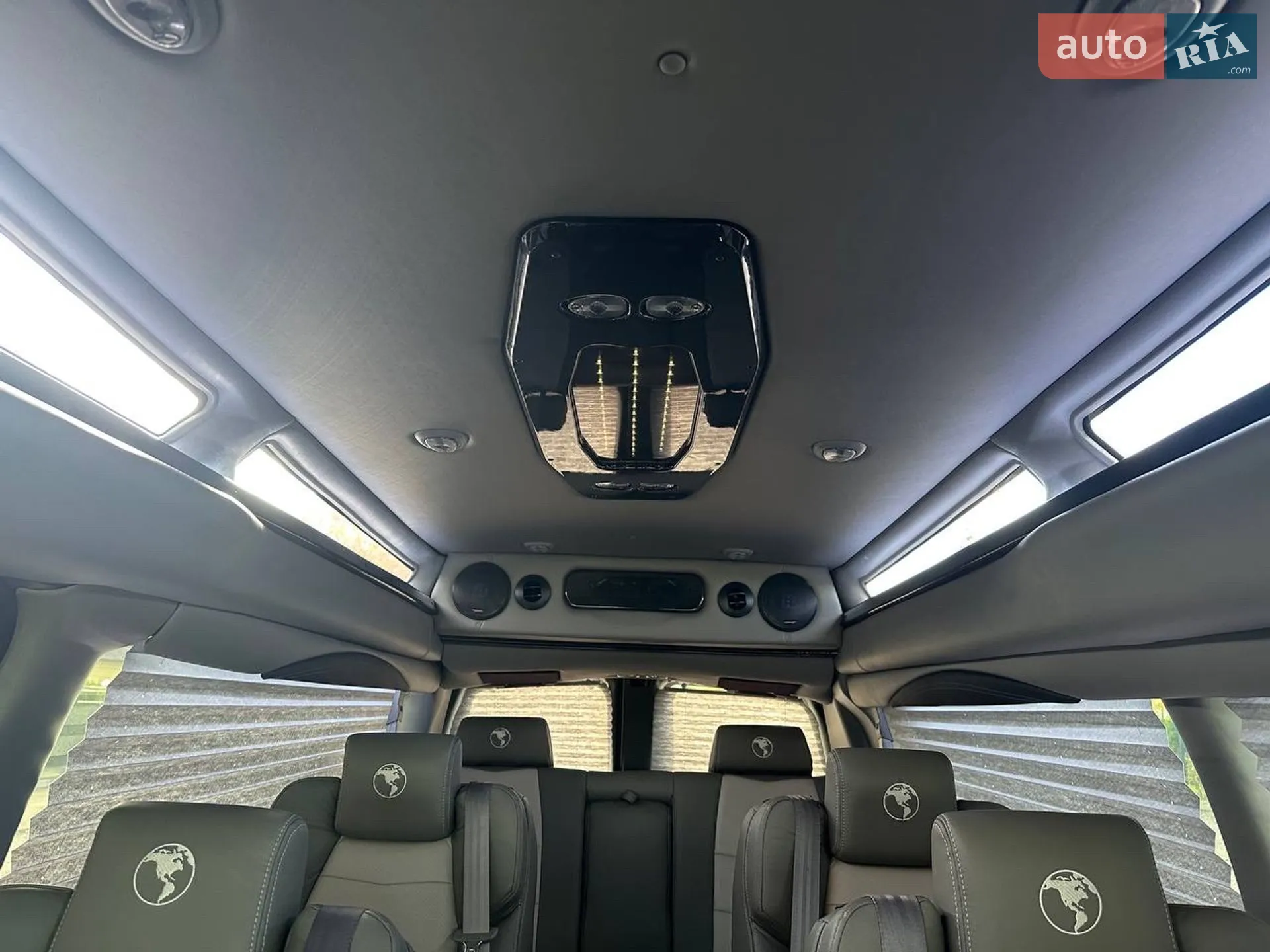 2020 GMC Savana - мініатюра 30