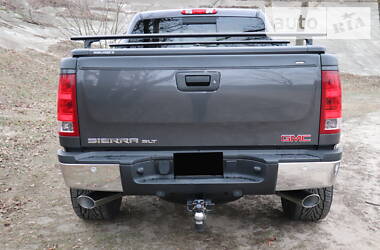 Пикап GMC Sierra 2010 в 