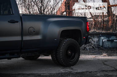 Пикап GMC Sierra 2019 в Львове