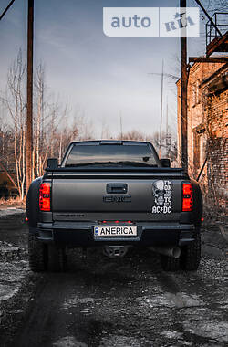 Пикап GMC Sierra 2019 в Львове