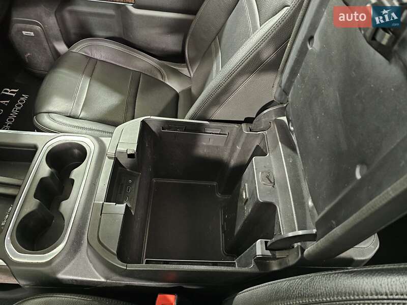 Пікап GMC Sierra 2019 в Києві