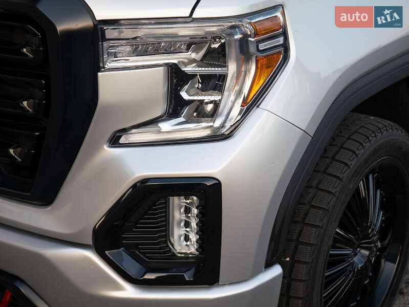 Пікап GMC Sierra 2021 в Києві