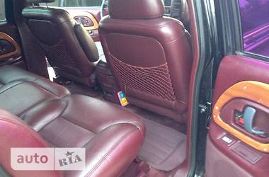 Внедорожник / Кроссовер GMC Suburban 1996 в 