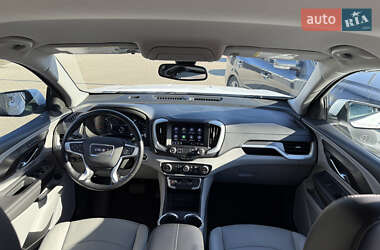 Внедорожник / Кроссовер GMC Terrain 2022 в 
