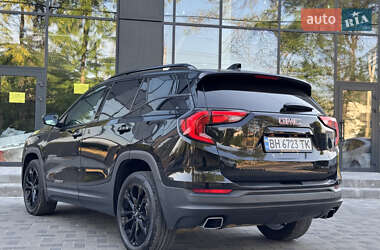 Внедорожник / Кроссовер GMC Terrain 2018 в 