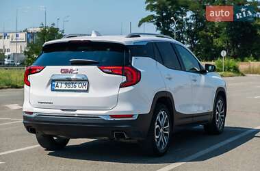 Внедорожник / Кроссовер GMC Terrain 2019 в 